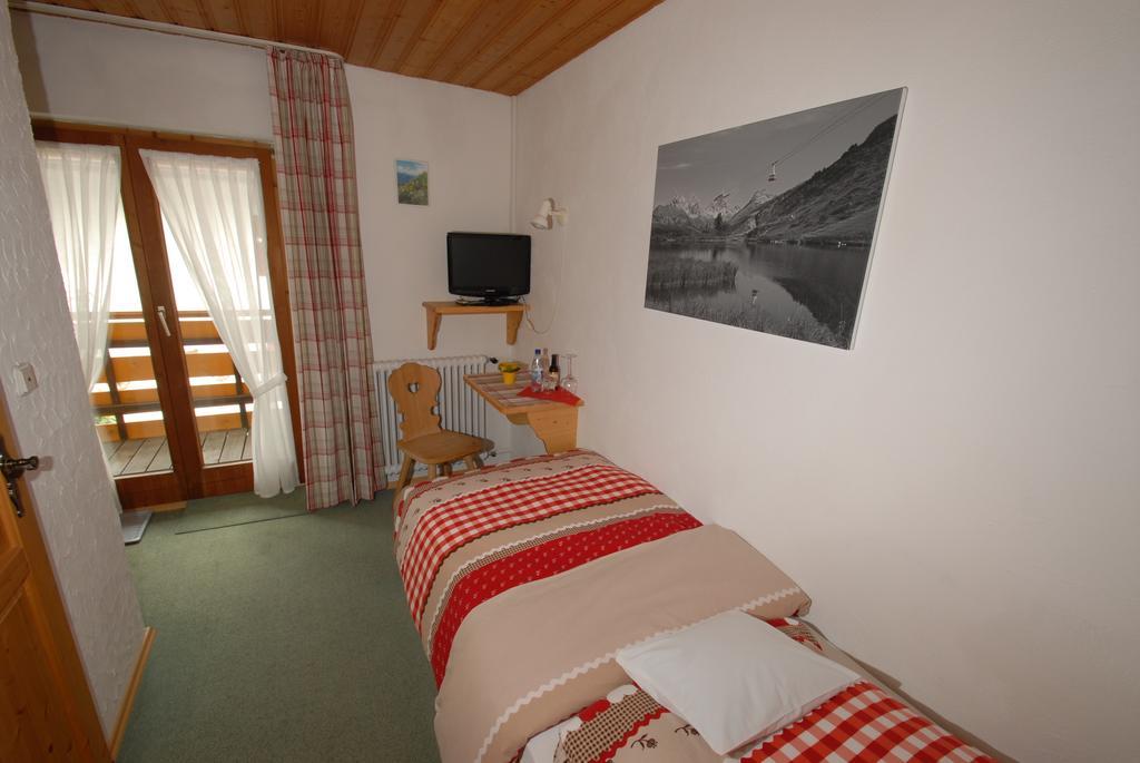 Landhaus Bergleben Hotel Oberstdorf Room photo