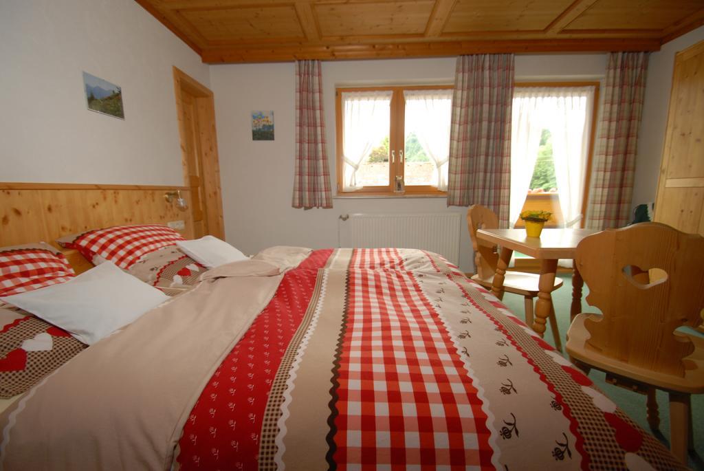 Landhaus Bergleben Hotel Oberstdorf Room photo